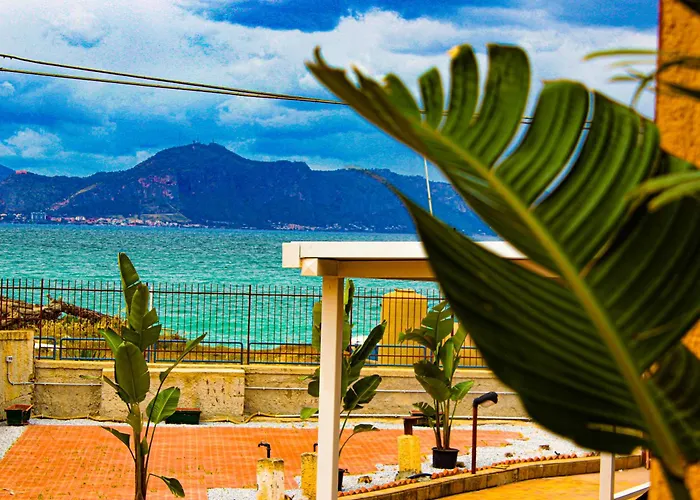 Oltremare Suite N37 Casa Al Mare E Giardino